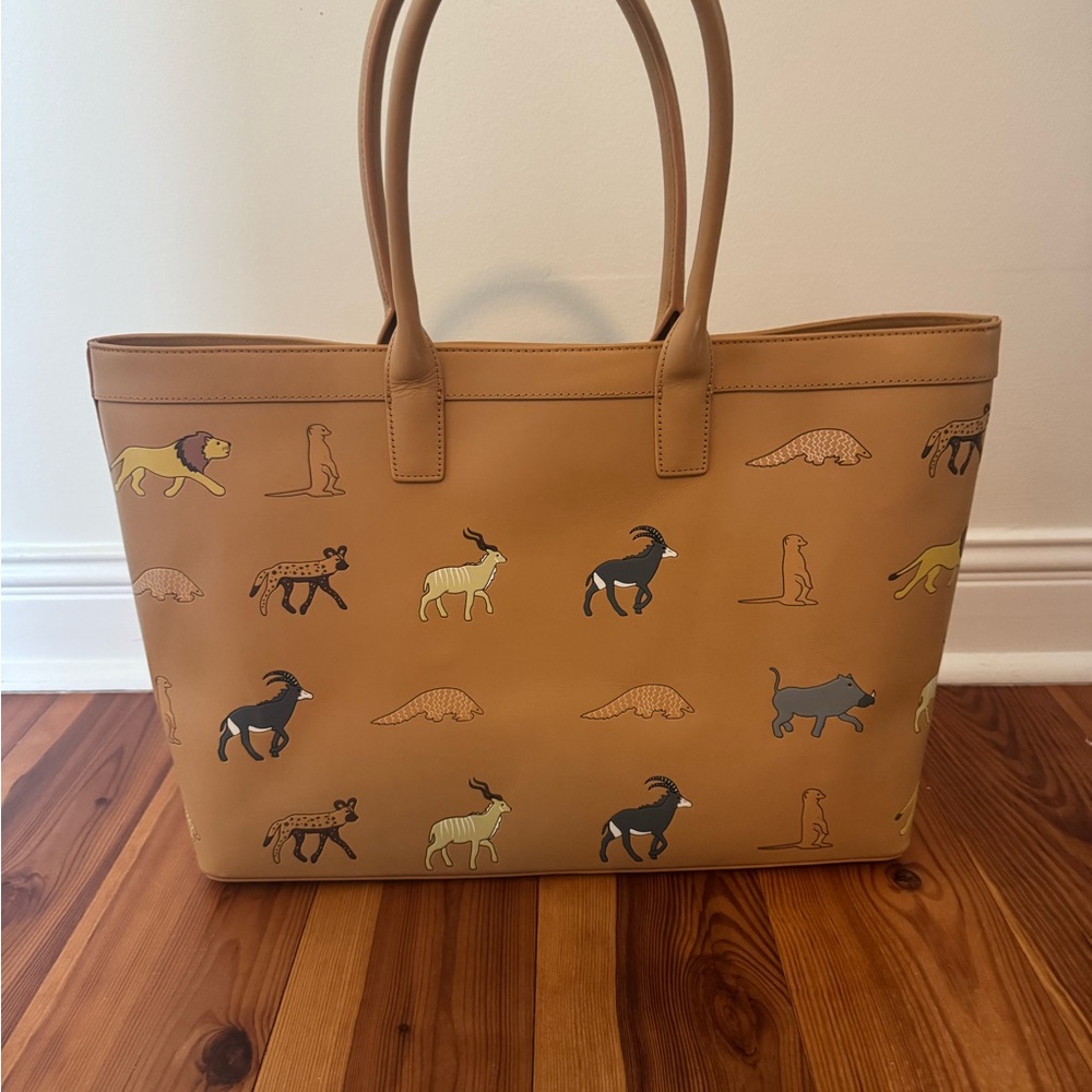 A VERY TROUBLED CHILD TOTE - Perfect for fall